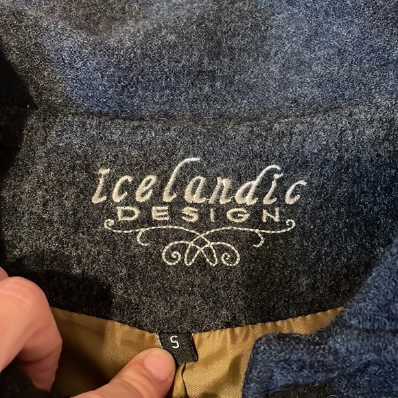 Icelandic Design Wool Embroidered Sweater Jacket Size Small - Picture 6 of 16